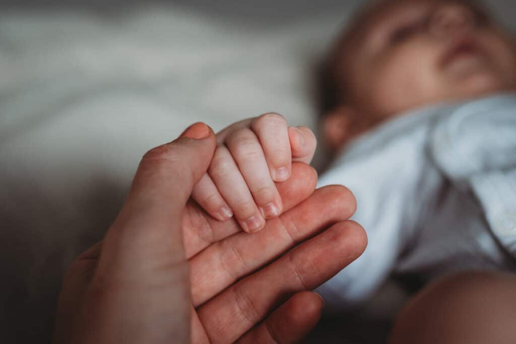 newborn baby shooting zuhause koeln 00101