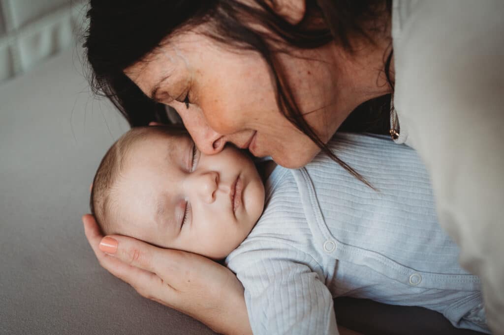 newborn baby shooting zuhause koeln 00111